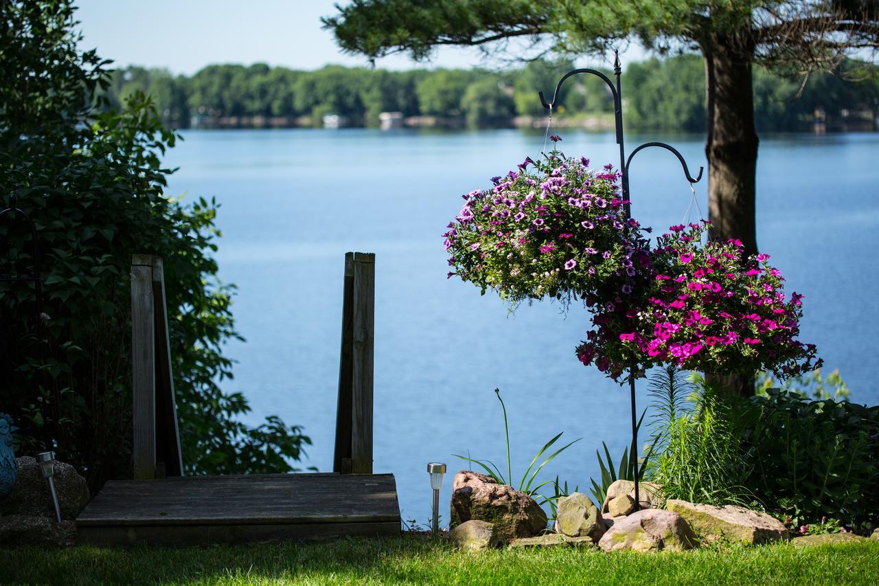 Inn On Lake Wissota Chippewa Falls Buitenkant foto